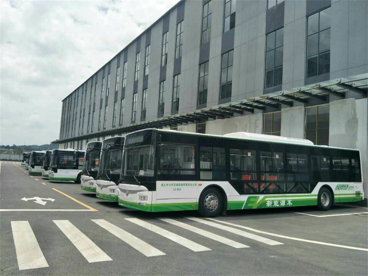 55辆“遵义元素”公交车上路！_遵义市公共交通（集团）有限责任公司